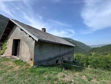 Maison de campagne indépendante à restaurer – Grimone (26)