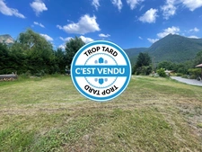 VEYNES, Terrain constructible 894 m² – Quartier résidentiel paisible
