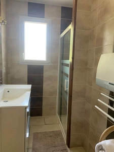 Maison avec studio indépendant et piscine chauffée – 2300 m² de terrain – CHABESTAN (05)