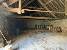À vendre – Corps de ferme mitoyen à rénover – Lus-la-Croix-Haute (26620)