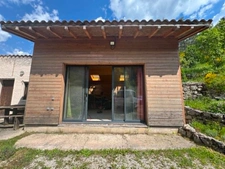 Jolie Maison Atypique avec grand terrain 5000m² – CHARENS (DIOIS)