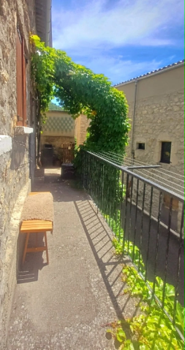 Maison de village pleine de charme avec vue – La Piarre (05)