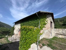 Maison de campagne indépendante à restaurer – Grimone (26)