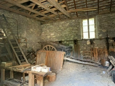 À vendre – Corps de ferme mitoyen à rénover – Lus-la-Croix-Haute (26620)