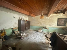 Maison de campagne indépendante à restaurer – Grimone (26)