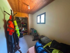 Jolie Maison Atypique avec grand terrain 5000m² – CHARENS (DIOIS)