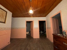 Grande maison de village indépendante à rénover – 257 m² – Fort potentiel – Saint-Julien-en-Beauchêne
