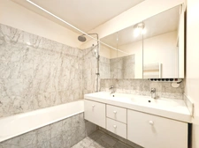 For sale, Suresnes, 3 rooms with 2 balconies, parking and cellar 