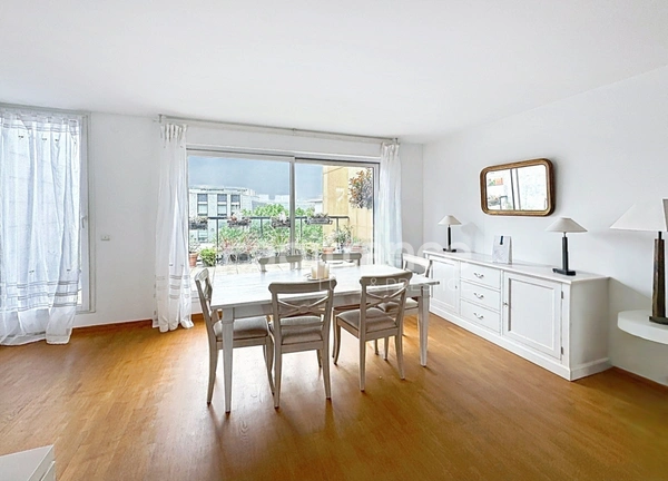 Magnifique Duplex 3 chambres 137 m2 avec terrasse - Bercy village 