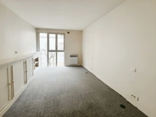 Paris 8th arrondissement – Étoile / Champs-Élysées Duplex apartment, loft style – 90 m² – Ground floor