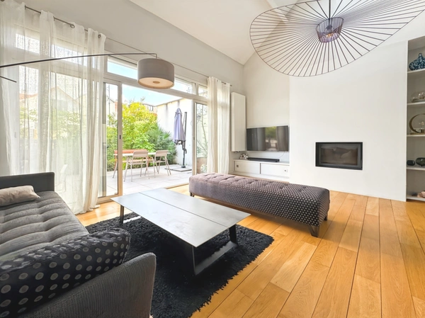 A vendre Colombes, Belle maison familiale / 5 chambres / Grand jardin