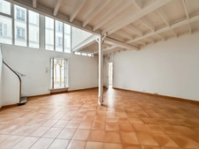 Paris 8th arrondissement – Étoile / Champs-Élysées Duplex apartment, loft style – 90 m² – Ground floor