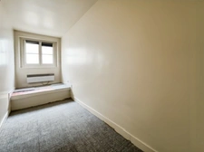 Paris 8ᵉ – Étoile / Champs-Élysées Appartement en duplex, esprit loft – 90 m² – Rez-de-chaussée