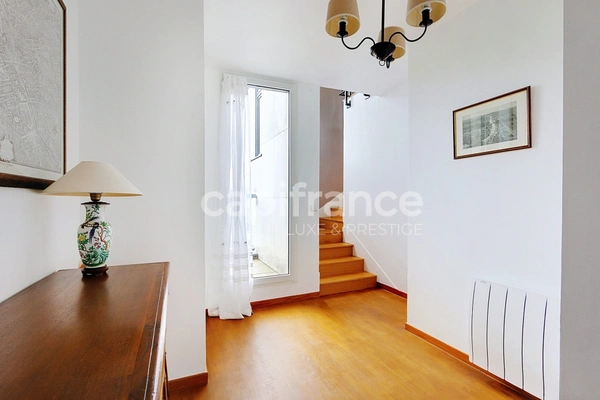 Magnifique Duplex 3 chambres 137 m2 avec terrasse - Bercy village 