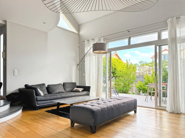 A vendre Colombes, Belle maison familiale / 5 chambres / Grand jardin
