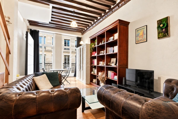 Appartement à vendre une  pièce et mezzanine PARIS 1ER ARRONDISSEMENT (75)