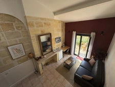 Propriété d'exception-maison de charme avec activité chambres d'hôtes avec vue  sur les vignes
