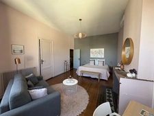 Propriété d'exception-maison de charme avec activité chambres d'hôtes avec vue  sur les vignes