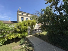 Propriété d'exception-maison de charme avec activité chambres d'hôtes et vue  sur les vignes
