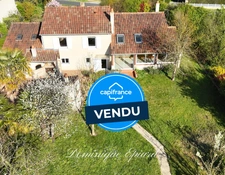 Havre de paix à Nouaillé : Maison 105 m² + Véranda 25 m², 3 CH, sans vis-à-vis. Proche commerces et double garage
