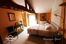 3 MAISONS, PISCINE & POTENTIEL TOURISTIQUE (gîte et maisons d'hôtes) – 1,5 HECTARE