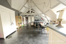 Restaurant gastronomique centre-ville avec logement 100m2-hébergement-salle de réception – À 1h20 de Paris TGV 