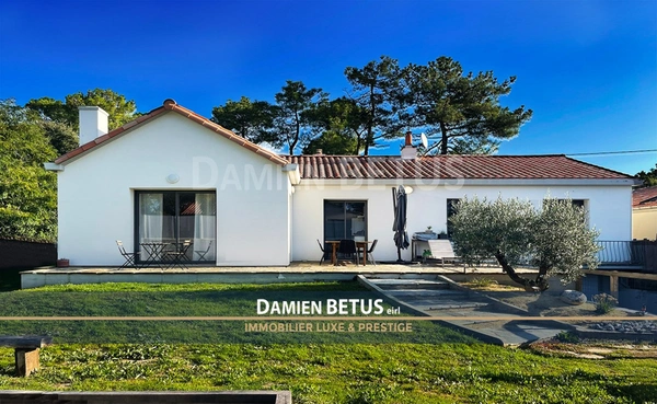 Maison à vendre 6 pièces SAINT JEAN DE MONTS (85), 5 chambres, DPE A, garage, jardin clos