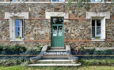 House for sale, 10 rooms, SAINT GILLES CROIX DE VIE (85), town center, garden, close to the beach