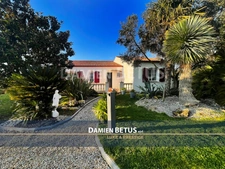 House for sale 8 rooms LE FENOUILLER (85), Large house with outbuilding and garden.