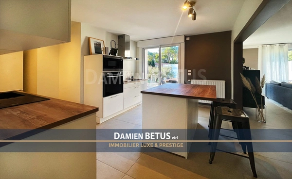 Maison à vendre 6 pièces SAINT JEAN DE MONTS (85), 5 chambres, DPE A, garage, jardin clos