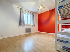 Maison à vendre 8 pièces SAINT GENIS POUILLY (01)