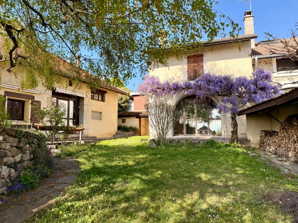 Maison à vendre 5 pièces CESSY (01)