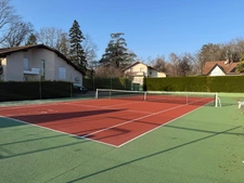 Prévessin-Moëns – Exceptional 7-room architect-designed house in the heart of a private park with swimming pool  