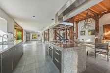 Maison à vendre 8 pièces SAINT GENIS POUILLY (01)