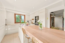 Maison à vendre 7 pièces PREVESSIN MOENS (01)
