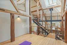 Maison à vendre 8 pièces SAINT GENIS POUILLY (01)