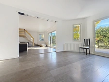 Maison à vendre 8 pièces PREVESSIN MOENS (01)