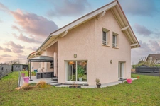 House for sale 7 rooms SEGNY (01)
