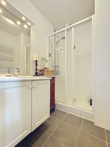 6-room apartment for sale in Ferney Voltaire (01)