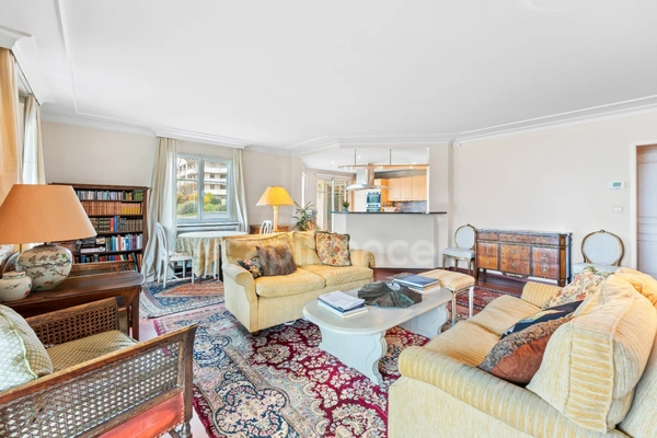 Appartement à vendre 4 pièces DIVONNE LES BAINS (01)