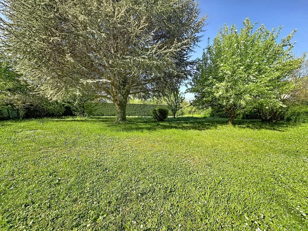 Maison à vendre 6 pièces SAINT GENIS POUILLY (01)