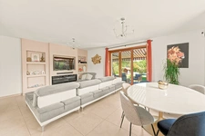Maison à vendre 7 pièces PREVESSIN MOENS (01)