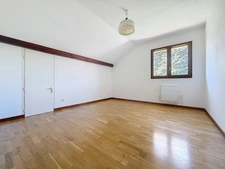 House for sale, 6 rooms, SAINT GENIS POUILLY (01)