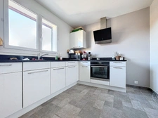 Maison à vendre 8 pièces SAINT GENIS POUILLY (01)