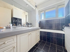 5-room apartment for sale in Gex (01)