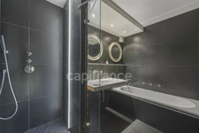 Maison à vendre 8 pièces SAINT GENIS POUILLY (01)