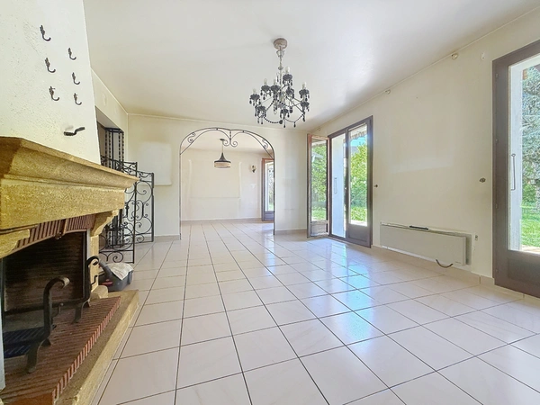 Maison à vendre 6 pièces SAINT GENIS POUILLY (01)
