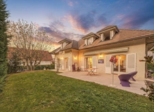 Maison à vendre 7 pièces PREVESSIN MOENS (01)