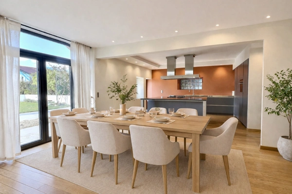 Maison à vendre 8 pièces ORNEX (01)