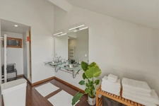 Maison à vendre 7 pièces ECHENEVEX (01)